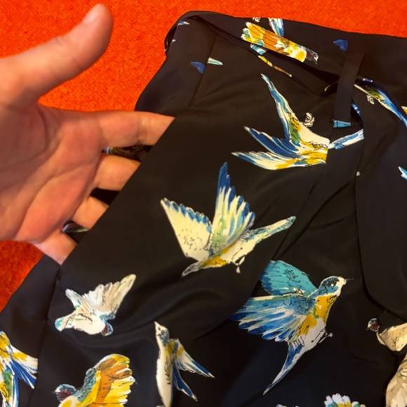 Zara black with blue and yellow birds high rise paperbag shorts NWT - Picture 10 of 14